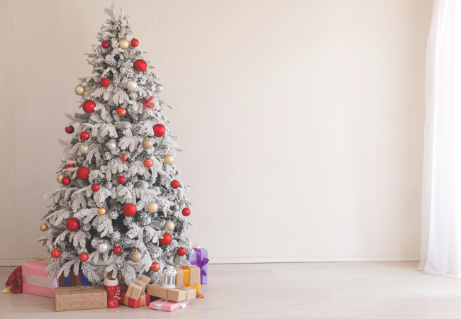 Where Should I Buy My Christmas Tree This Year to Save? - CouponCabin.com